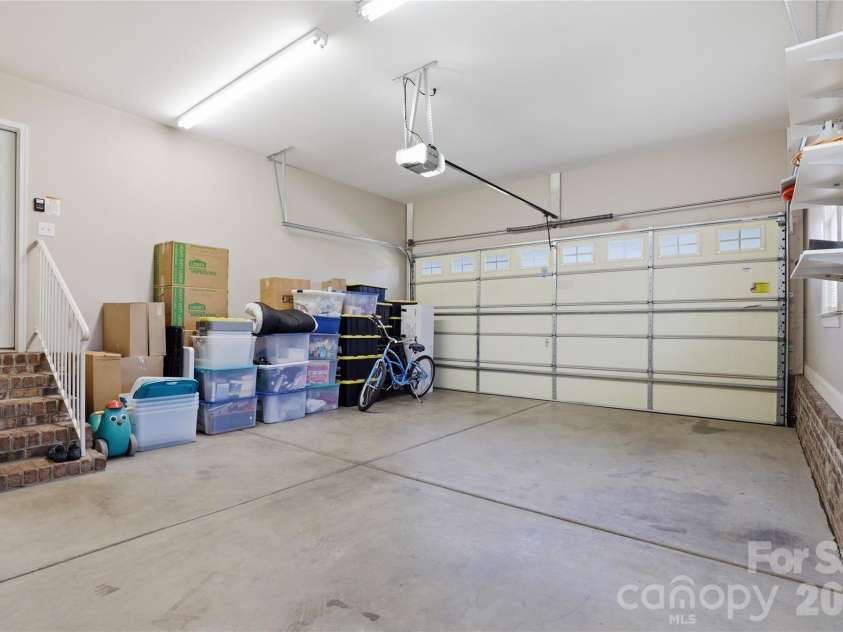 112 Houpe Ridge Lane, Statesville, NC 28625.  MLS# CAR4361993, YatesRealty ID 20235. 