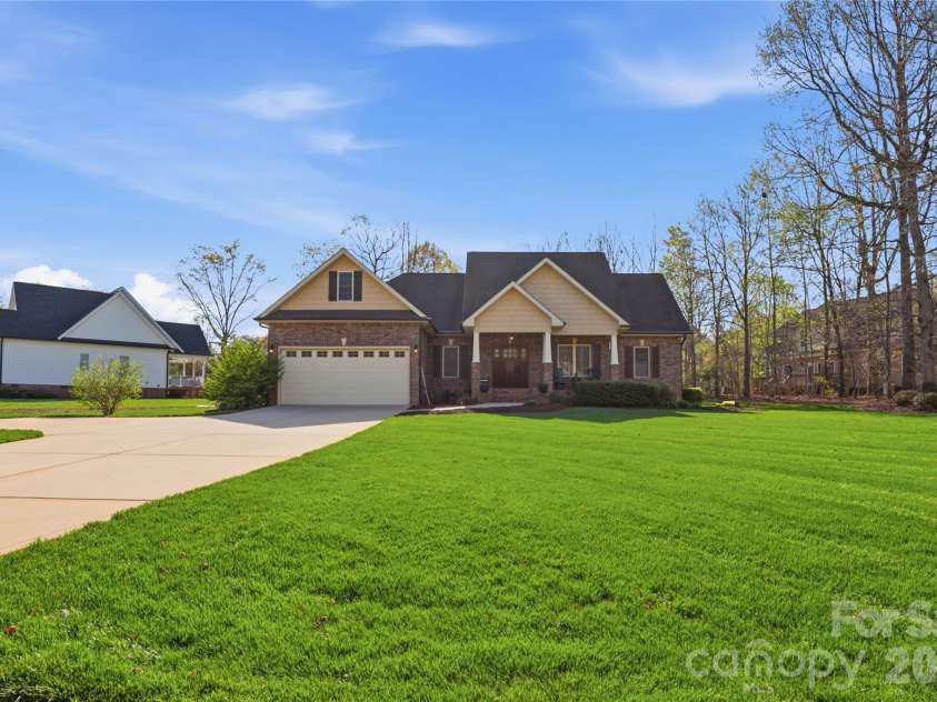 112 Houpe Ridge Lane, Statesville, NC 28625.  MLS# CAR4361993, YatesRealty ID 20235. 