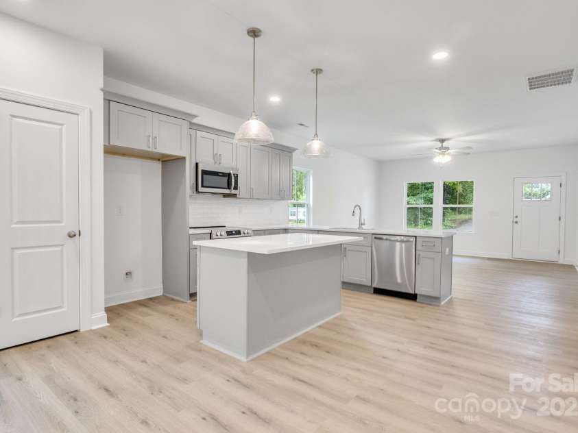 5185 Grand Canyon Road, Concord, NC 28027.  MLS# CAR4304681, YatesRealty ID 20235. 