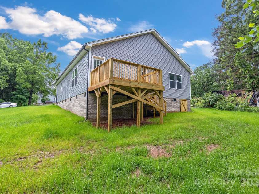 5185 Grand Canyon Road, Concord, NC 28027.  MLS# CAR4304681, YatesRealty ID 20235. 