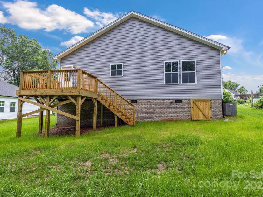 5185 Grand Canyon Road, Concord, NC 28027.  MLS# CAR4304681, YatesRealty ID 20235. 