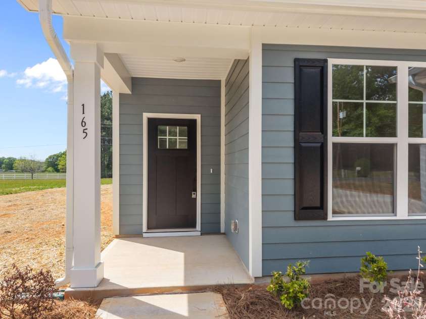 165 Eagle Drive, Salisbury, NC 28144.  MLS# CAR4364211, YatesRealty ID 20236. 