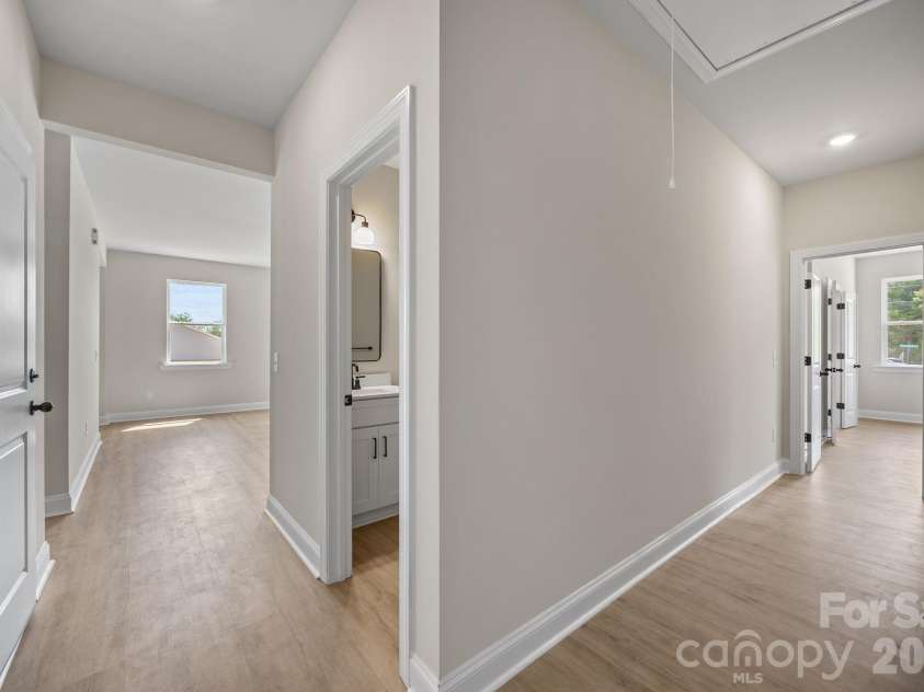 165 Eagle Drive, Salisbury, NC 28144.  MLS# CAR4364211, YatesRealty ID 20236. Hallway