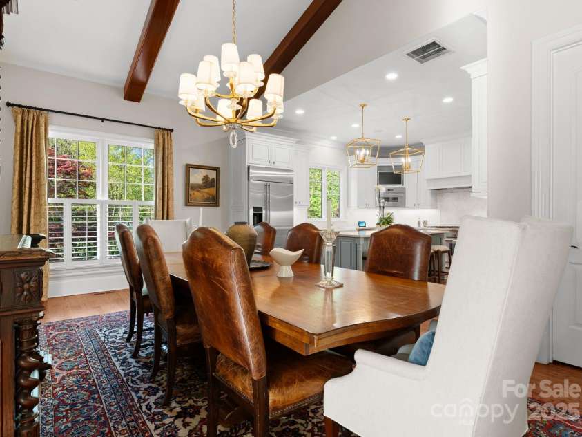 200 Highland Forest Drive, Charlotte, NC 28270.  MLS# CAR4242053, YatesRealty ID 20236. Breakfast area off kitchen featuring cathedral ceilings.