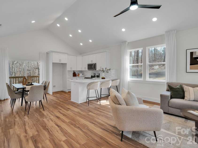 122 Plum Tree Lane, Statesville, NC 28677.  MLS# CAR4346526, YatesRealty ID 20237. 