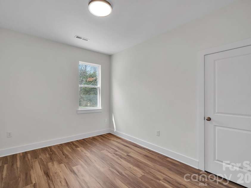 122 Plum Tree Lane, Statesville, NC 28677.  MLS# CAR4346526, YatesRealty ID 20237. 