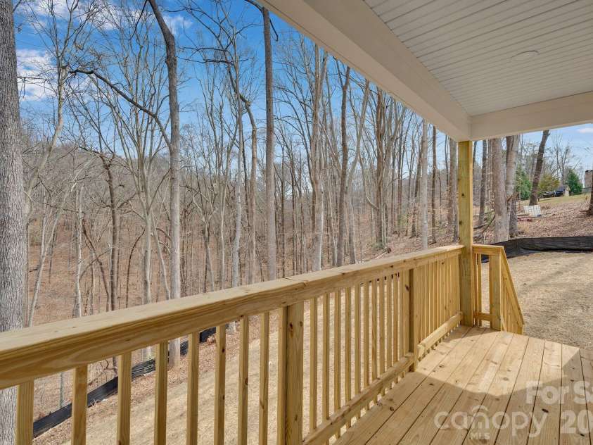 122 Plum Tree Lane, Statesville, NC 28677.  MLS# CAR4346526, YatesRealty ID 20237. 