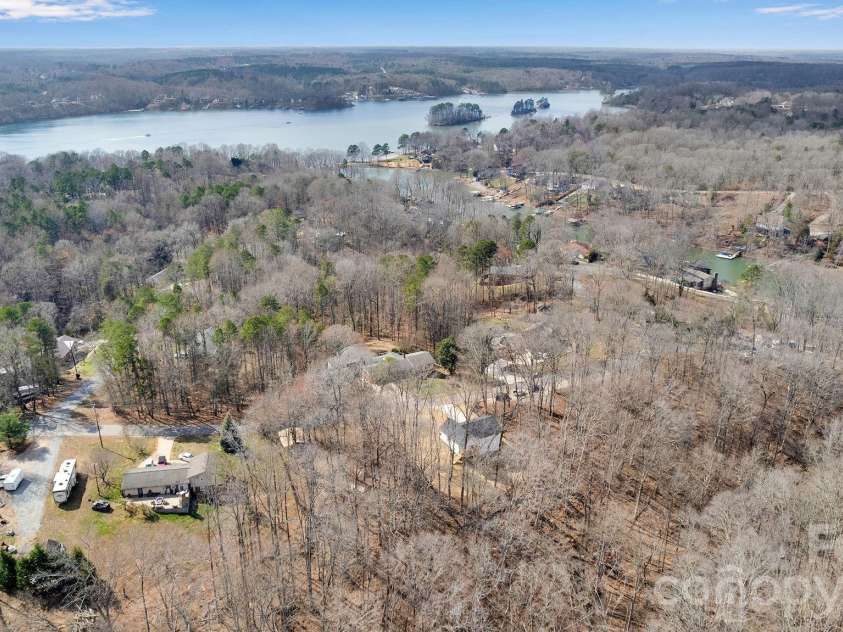 122 Plum Tree Lane, Statesville, NC 28677.  MLS# CAR4346526, YatesRealty ID 20237. 