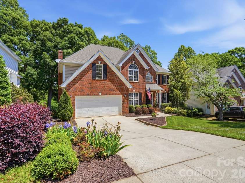 12126 Willingdon Road, Huntersville, NC 28078.  MLS# CAR4378193, YatesRealty ID 20238. 