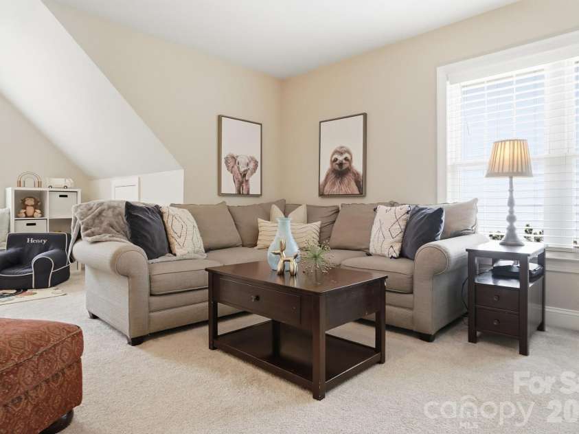 12126 Willingdon Road, Huntersville, NC 28078.  MLS# CAR4378193, YatesRealty ID 20238. 