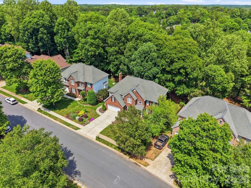 12126 Willingdon Road, Huntersville, NC 28078.  MLS# CAR4378193, YatesRealty ID 20238. 