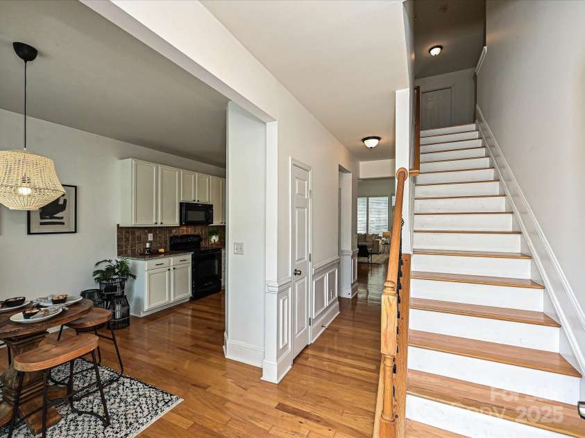 6505 Central Pacific Avenue, Charlotte, NC 28210.  MLS# CAR4258568, YatesRealty ID 20238. 