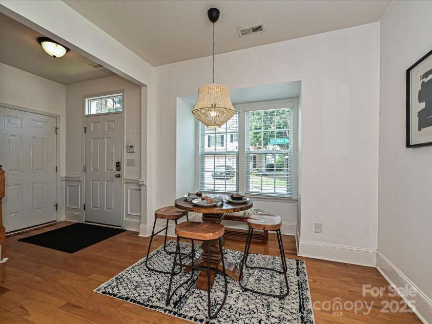 6505 Central Pacific Avenue, Charlotte, NC 28210.  MLS# CAR4258568, YatesRealty ID 20238. 