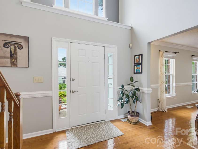 4113 Hallam Court, Charlotte, NC 28269.  MLS# CAR4410743, YatesRealty ID 20239. 