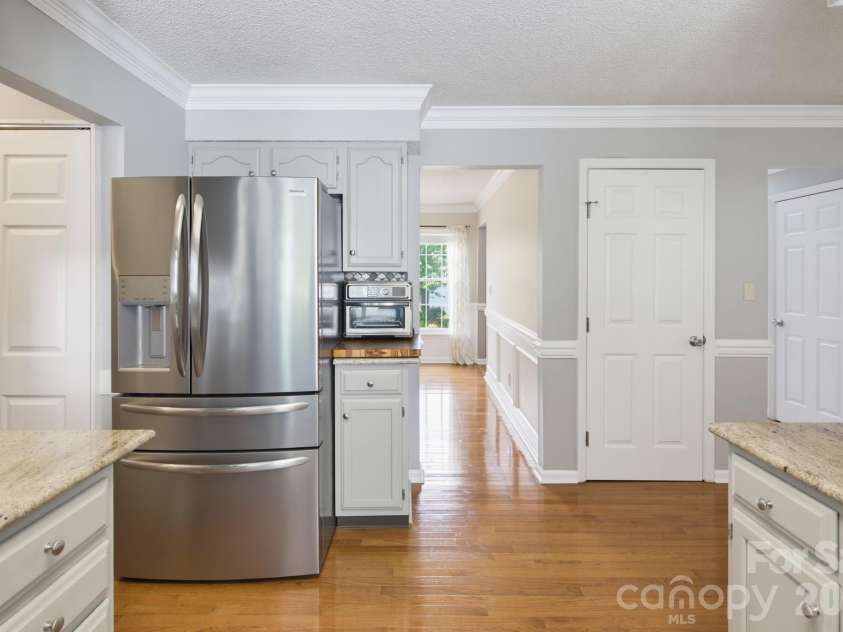 4113 Hallam Court, Charlotte, NC 28269.  MLS# CAR4410743, YatesRealty ID 20239. 