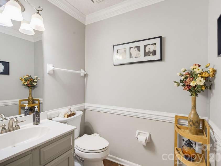 4113 Hallam Court, Charlotte, NC 28269.  MLS# CAR4410743, YatesRealty ID 20239. 