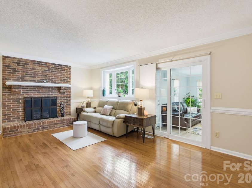4113 Hallam Court, Charlotte, NC 28269.  MLS# CAR4410743, YatesRealty ID 20239. 