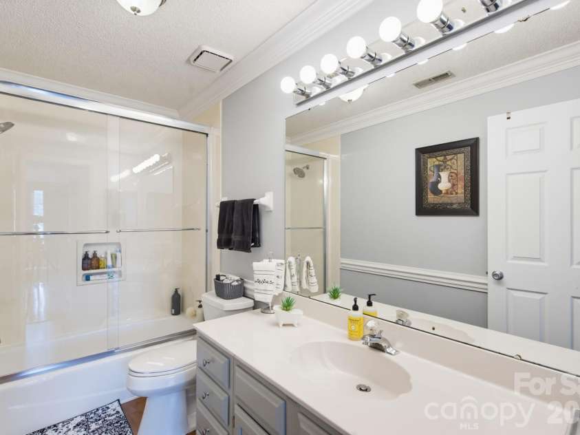 4113 Hallam Court, Charlotte, NC 28269.  MLS# CAR4410743, YatesRealty ID 20239. 