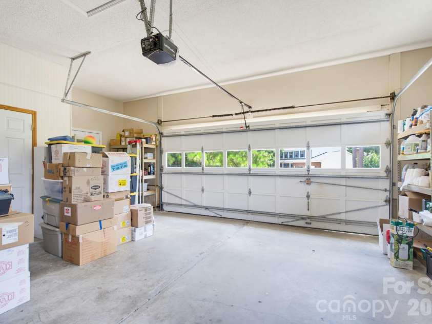 4113 Hallam Court, Charlotte, NC 28269.  MLS# CAR4410743, YatesRealty ID 20239. 