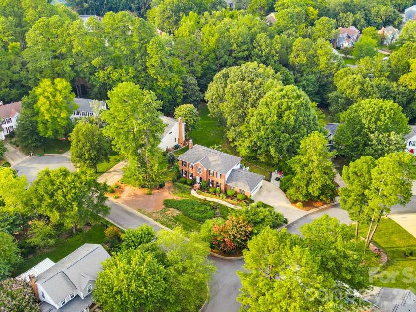 4113 Hallam Court, Charlotte, NC 28269.  MLS# CAR4410743, YatesRealty ID 20239. 