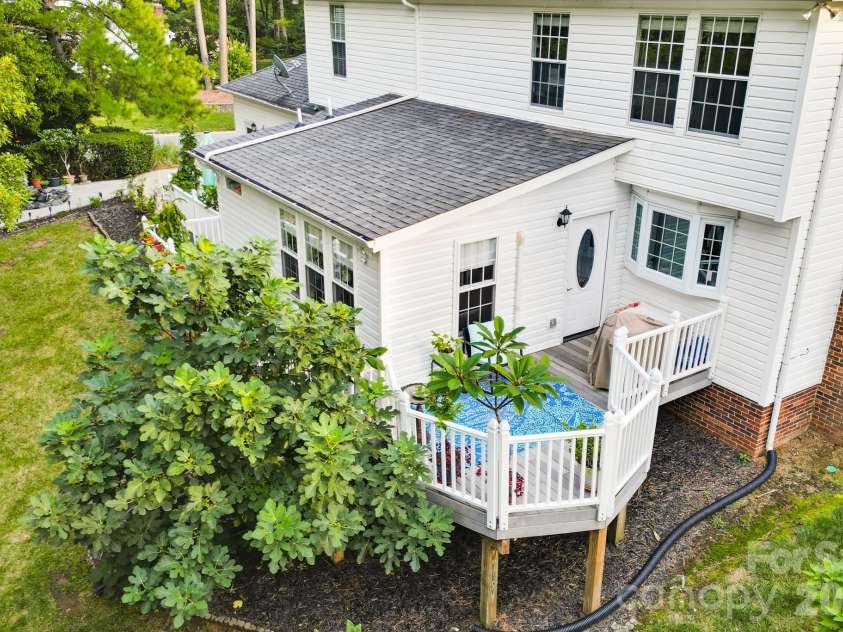 4113 Hallam Court, Charlotte, NC 28269.  MLS# CAR4410743, YatesRealty ID 20239. 