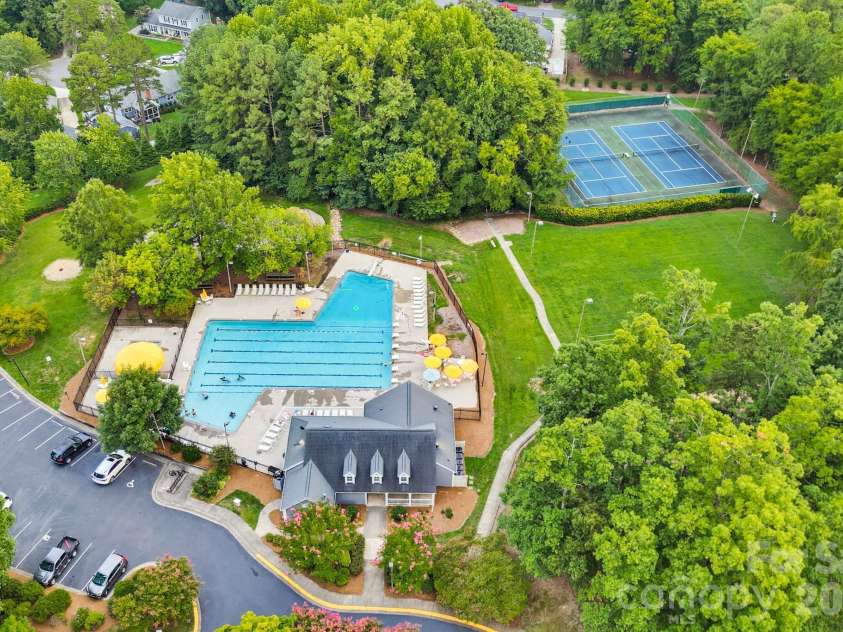 4113 Hallam Court, Charlotte, NC 28269.  MLS# CAR4410743, YatesRealty ID 20239. 