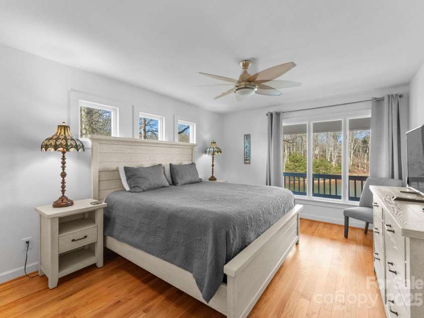 5153 Glenwood Street, Sherrills Ford, NC 28673.  MLS# CAR4261385, YatesRealty ID 20240. 