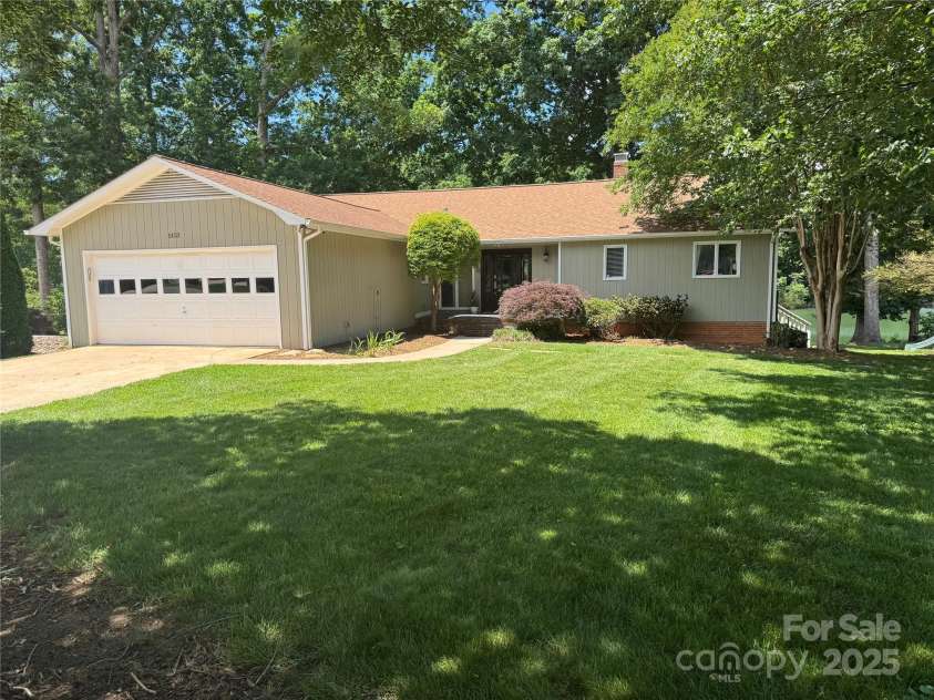 5153 Glenwood Street, Sherrills Ford, NC 28673.  MLS# CAR4261385, YatesRealty ID 20240. 