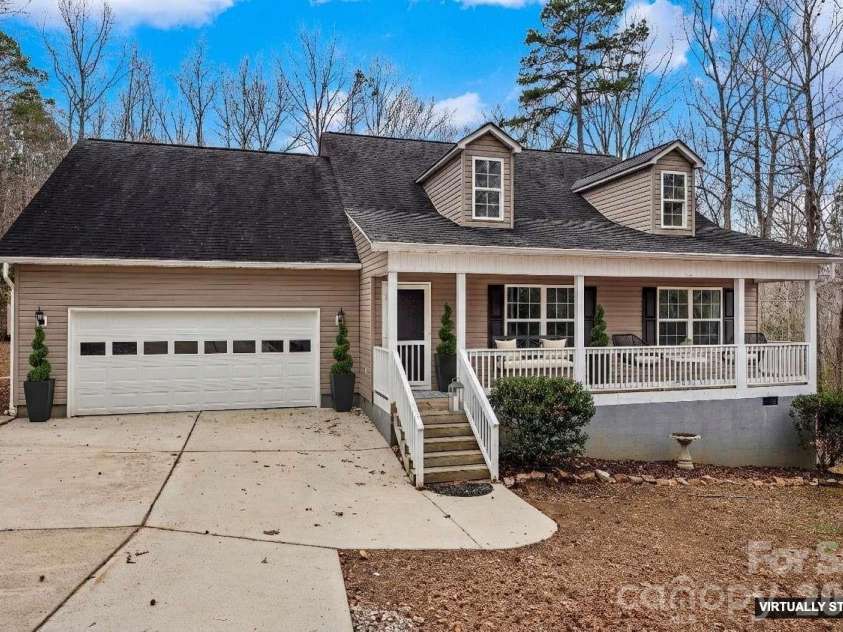 6115 Chandler Road, Clover, SC 29710.  MLS# CAR4354005, YatesRealty ID 20241. 