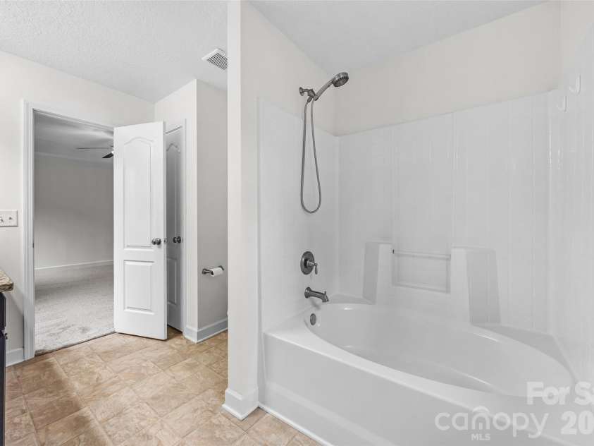 6115 Chandler Road, Clover, SC 29710.  MLS# CAR4354005, YatesRealty ID 20241. 