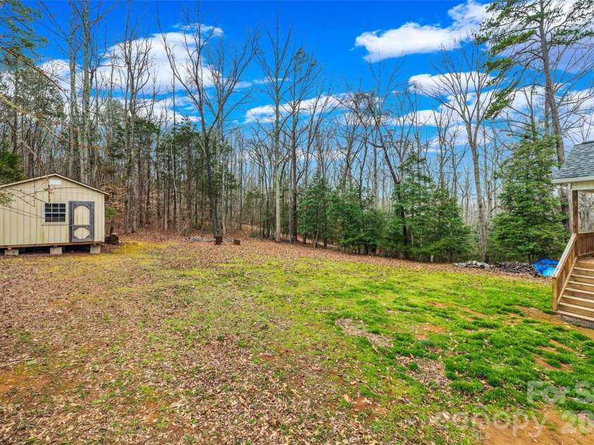 6115 Chandler Road, Clover, SC 29710.  MLS# CAR4354005, YatesRealty ID 20241. 