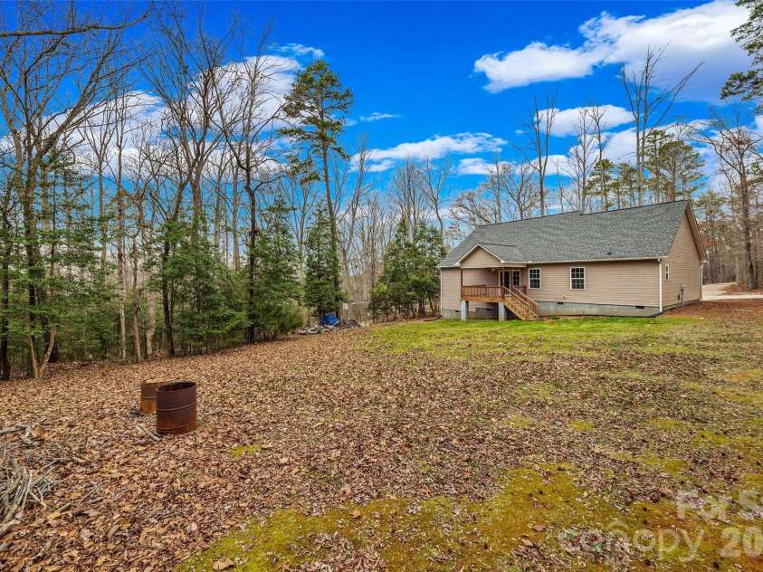 6115 Chandler Road, Clover, SC 29710.  MLS# CAR4354005, YatesRealty ID 20241. 