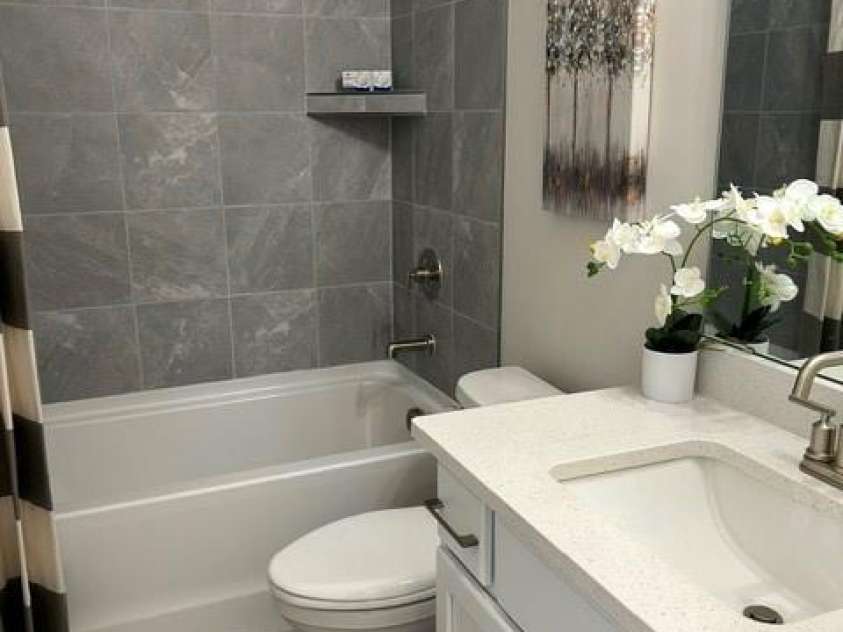 3027 Five Creek Road, Charlotte, NC 28213.  MLS# CAR4240787, YatesRealty ID 20243. 