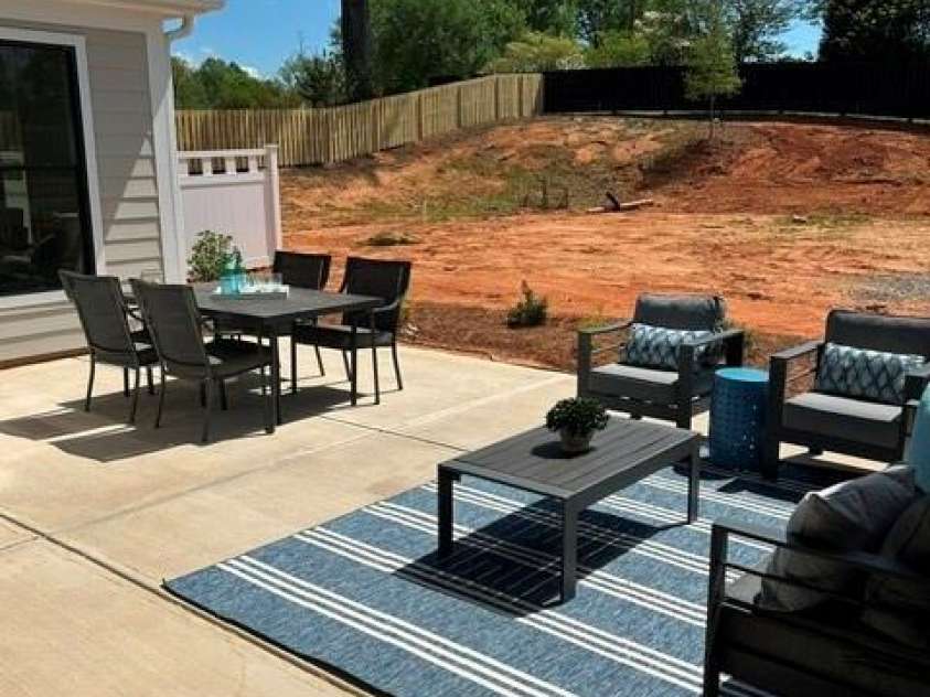3027 Five Creek Road, Charlotte, NC 28213.  MLS# CAR4240787, YatesRealty ID 20243. 