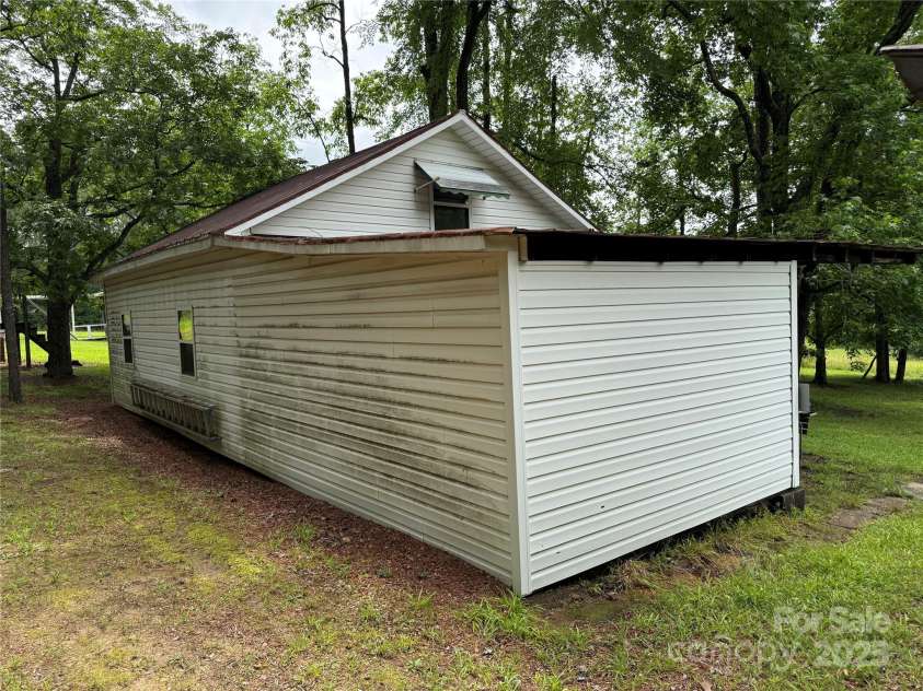 2350 Grubb Ferry Road, Salisbury, NC 28144.  MLS# CAR4270039, YatesRealty ID 20246. 