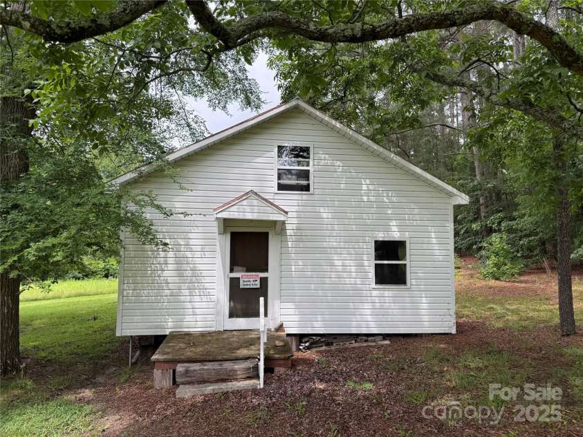 2350 Grubb Ferry Road, Salisbury, NC 28144.  MLS# CAR4270039, YatesRealty ID 20246. 
