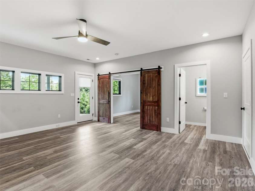 1797 Main Street, Hendersonville, NC 28792.  MLS# CAR4376914, YatesRealty ID 20247. 