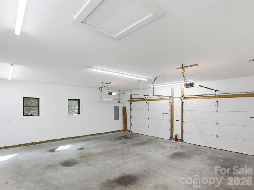 1797 Main Street, Hendersonville, NC 28792.  MLS# CAR4376914, YatesRealty ID 20247. 