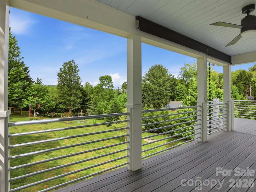 1797 Main Street, Hendersonville, NC 28792.  MLS# CAR4376914, YatesRealty ID 20247. 