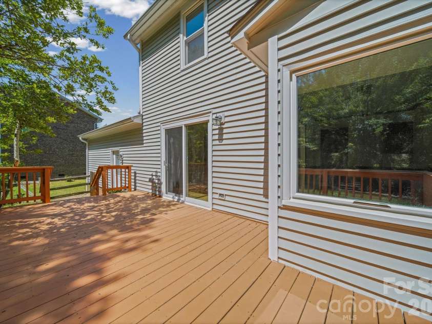 6520 Dougherty Drive, Charlotte, NC 28213.  MLS# CAR4377449, YatesRealty ID 20248. Back deck (another view)
