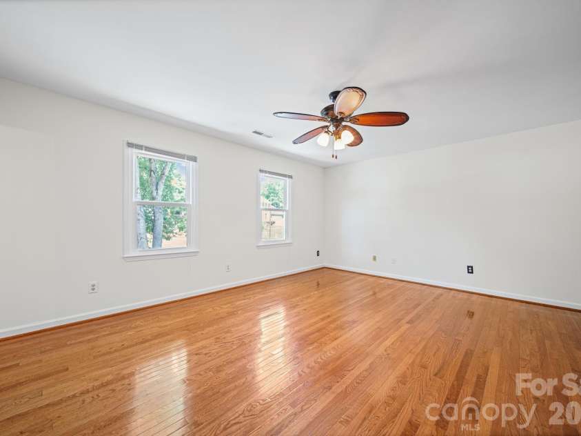 6520 Dougherty Drive, Charlotte, NC 28213.  MLS# CAR4377449, YatesRealty ID 20248. Primary bedroom