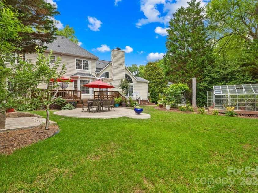 9514 Hayenridge Court, Huntersville, NC 28078.  MLS# CAR4270559, YatesRealty ID 20248. 