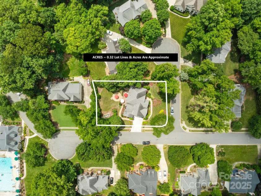 9514 Hayenridge Court, Huntersville, NC 28078.  MLS# CAR4270559, YatesRealty ID 20248. 