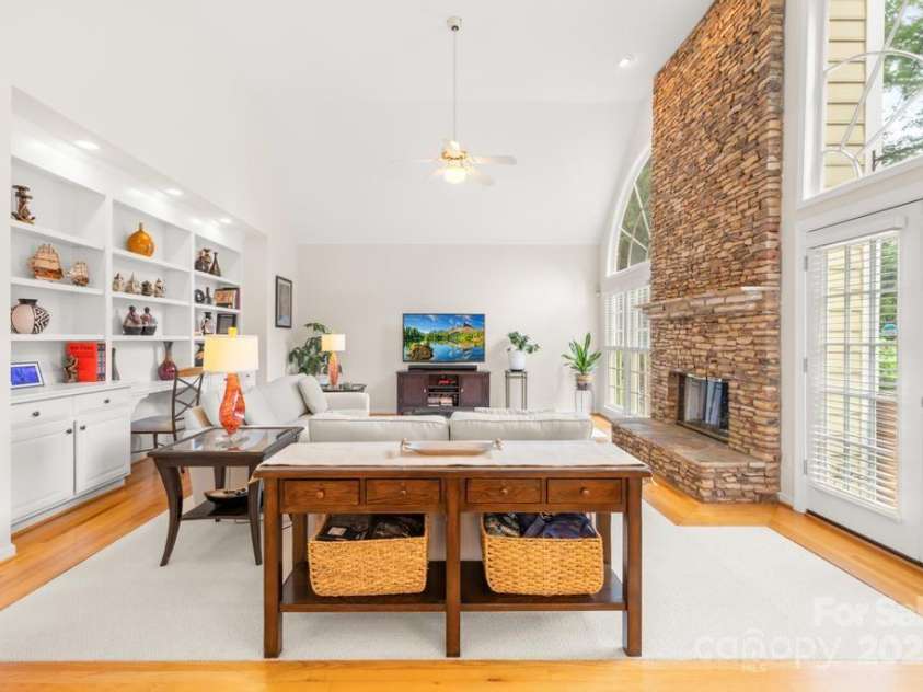 9514 Hayenridge Court, Huntersville, NC 28078.  MLS# CAR4270559, YatesRealty ID 20248. 