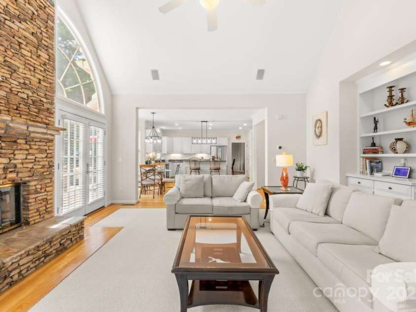 9514 Hayenridge Court, Huntersville, NC 28078.  MLS# CAR4270559, YatesRealty ID 20248. 