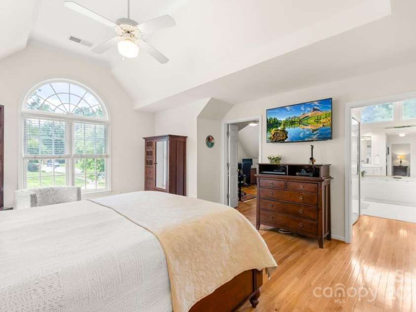 9514 Hayenridge Court, Huntersville, NC 28078.  MLS# CAR4270559, YatesRealty ID 20248. 