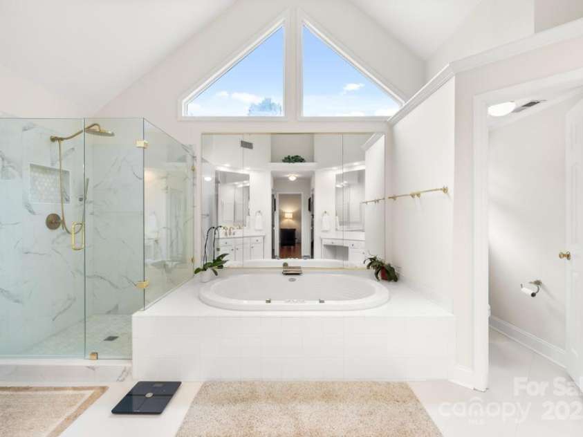 9514 Hayenridge Court, Huntersville, NC 28078.  MLS# CAR4270559, YatesRealty ID 20248. 