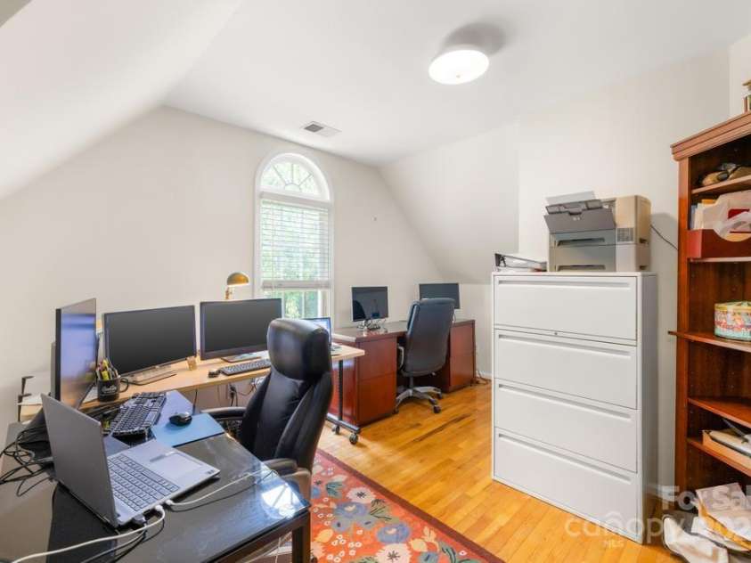 9514 Hayenridge Court, Huntersville, NC 28078.  MLS# CAR4270559, YatesRealty ID 20248. 