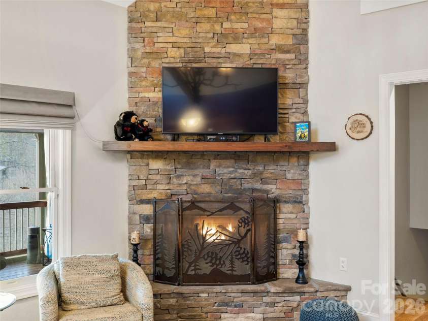 262 Sweet Birch Drive, Maggie Valley, NC 28751.  MLS# CAR4335335, YatesRealty ID 2025. 