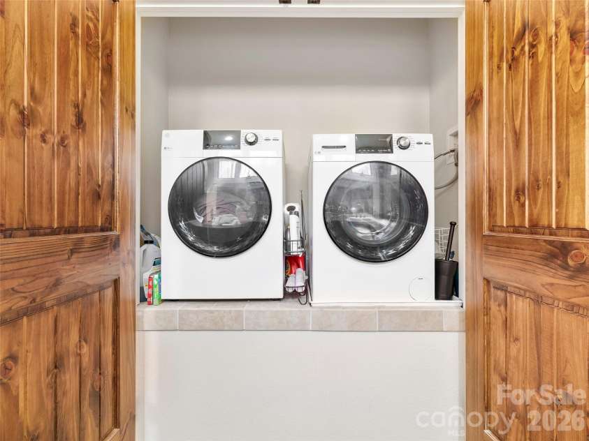 262 Sweet Birch Drive, Maggie Valley, NC 28751.  MLS# CAR4335335, YatesRealty ID 2025. 